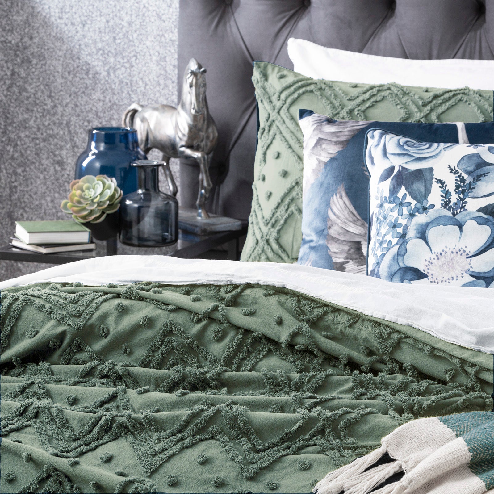 Park Avenue Medallion cotton Vintage washed Tufted Quilt Cover set European P/Case Sage
