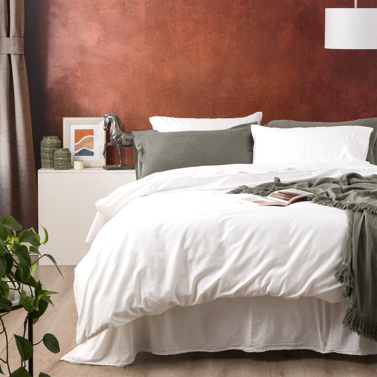 Park Avenue 500 Thread Count Natural Bamboo Cotton Quilt Cover Set - Super King White