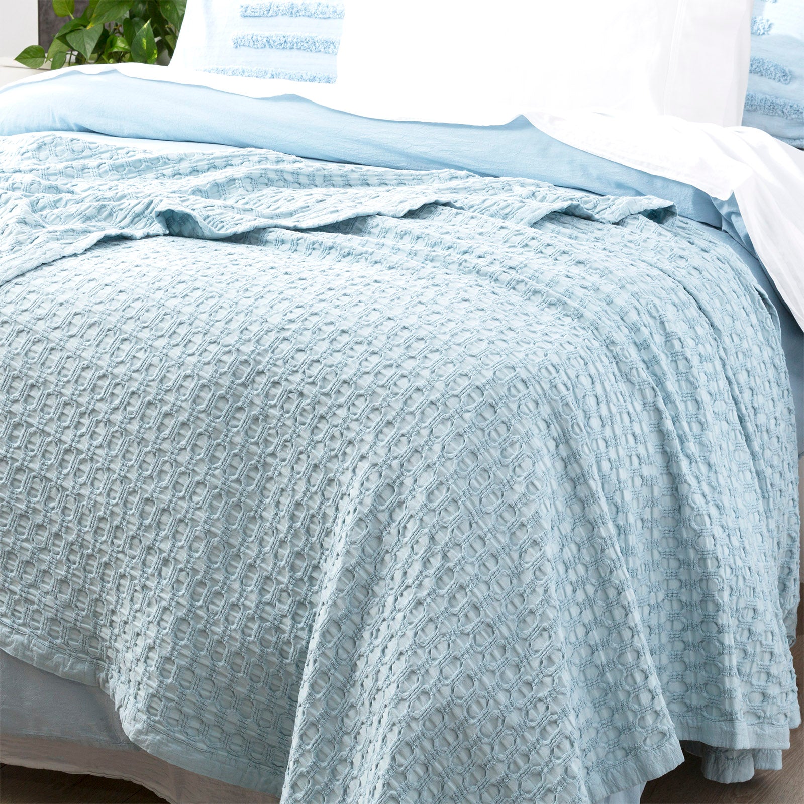 Renee Taylor Lexico Cotton Waffle Blankets Queen/King Sky