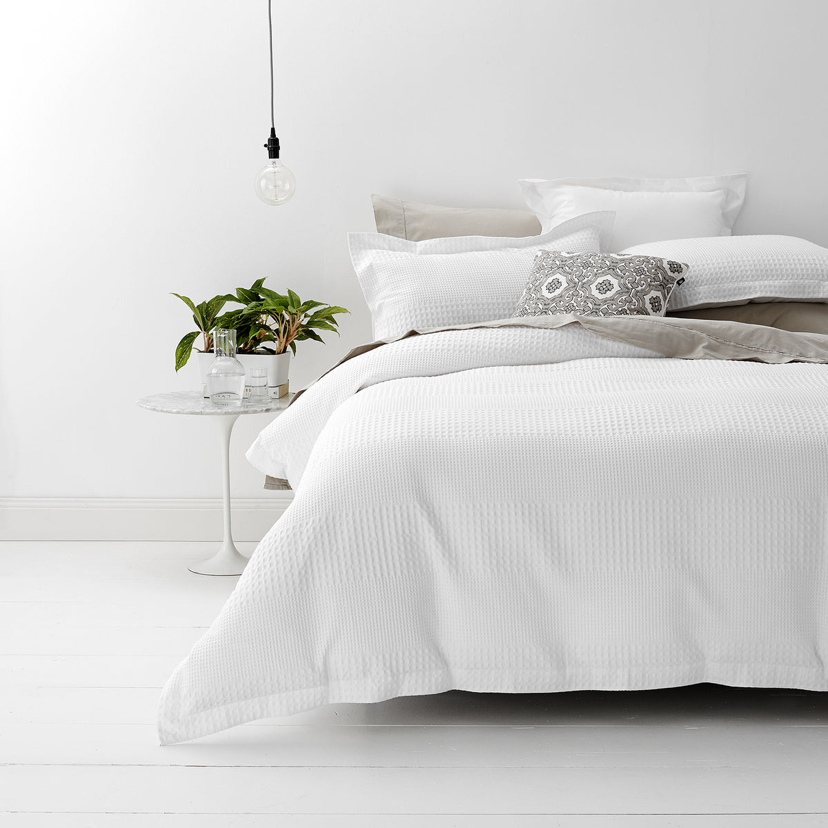 Renee Taylor Elegance Waffle Cotton Jacquard Quilt Cover Set - Double - White