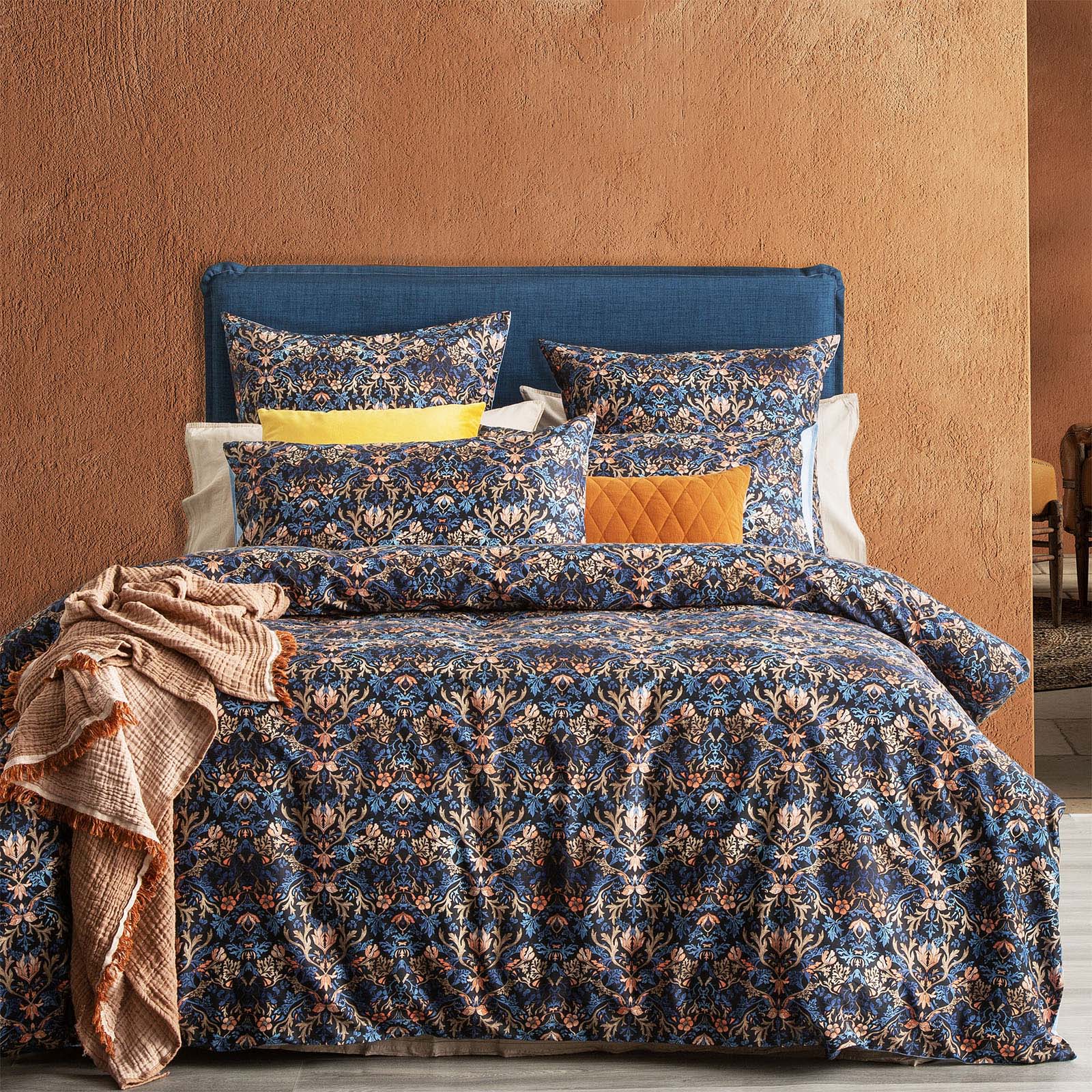Renee Taylor 300 TC Cotton Reversible Euro P/Case Blackthorn