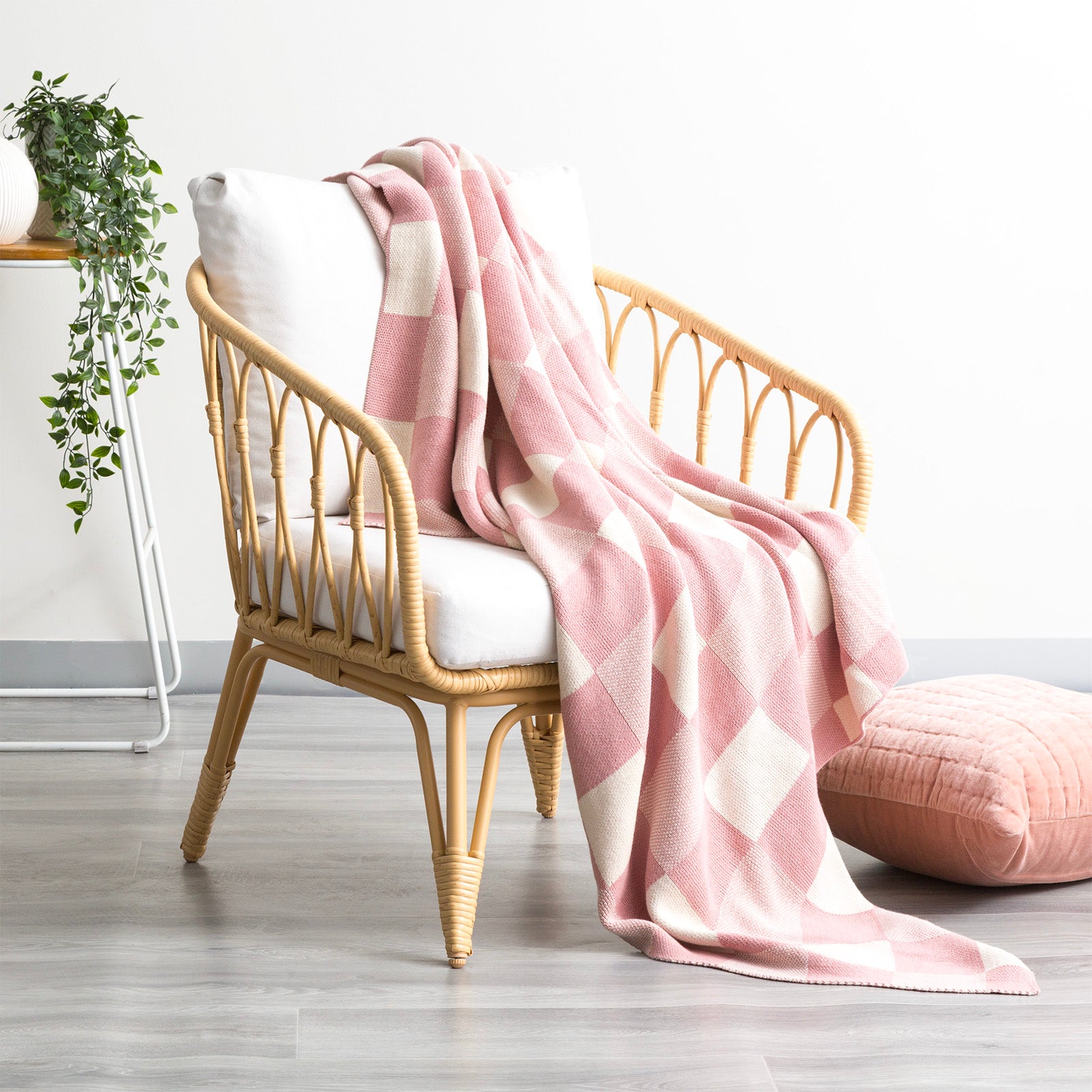 Renee Taylor Newport Checkered Cotton Knitted Throw 130 x 170 cms Blush