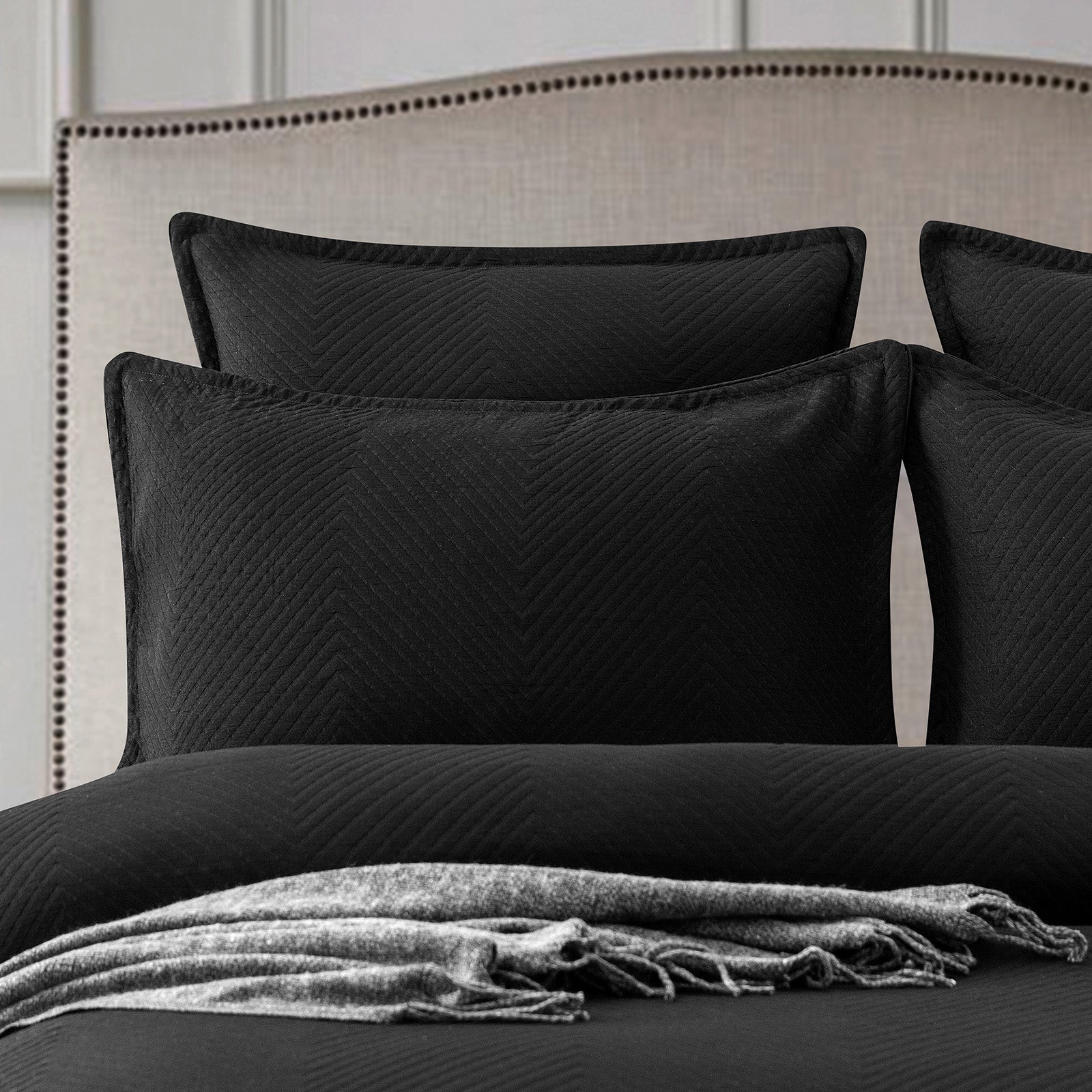 Renee Taylor Chevron Jacquard Quilt cover set