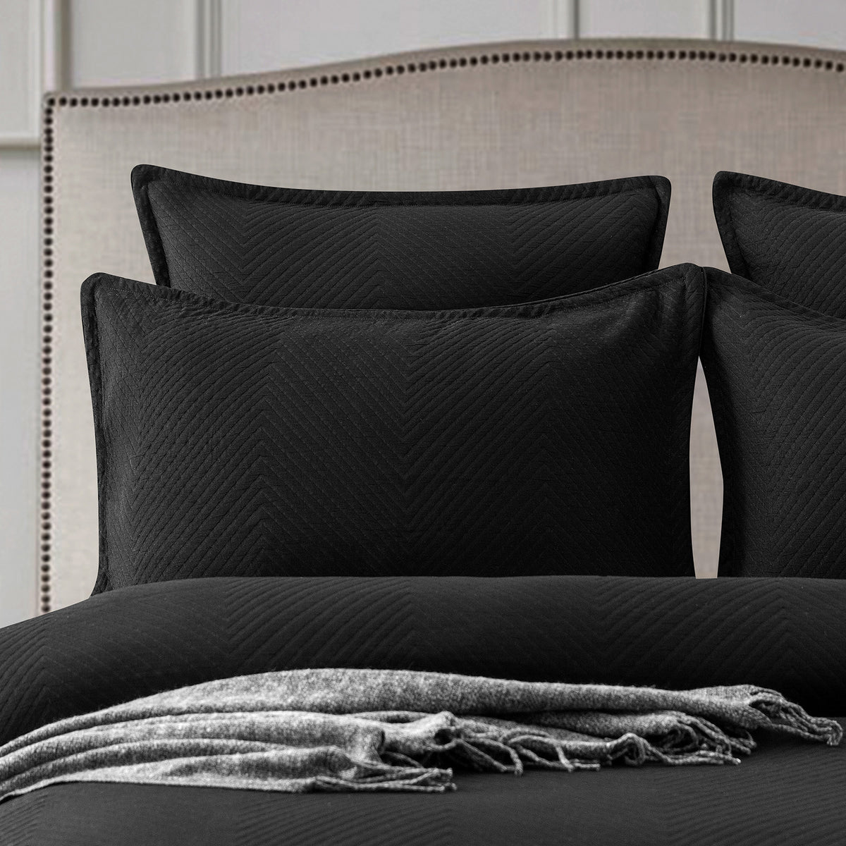 Renee Taylor Chevron Jacquard Quilt Cover Set — Black - Super King