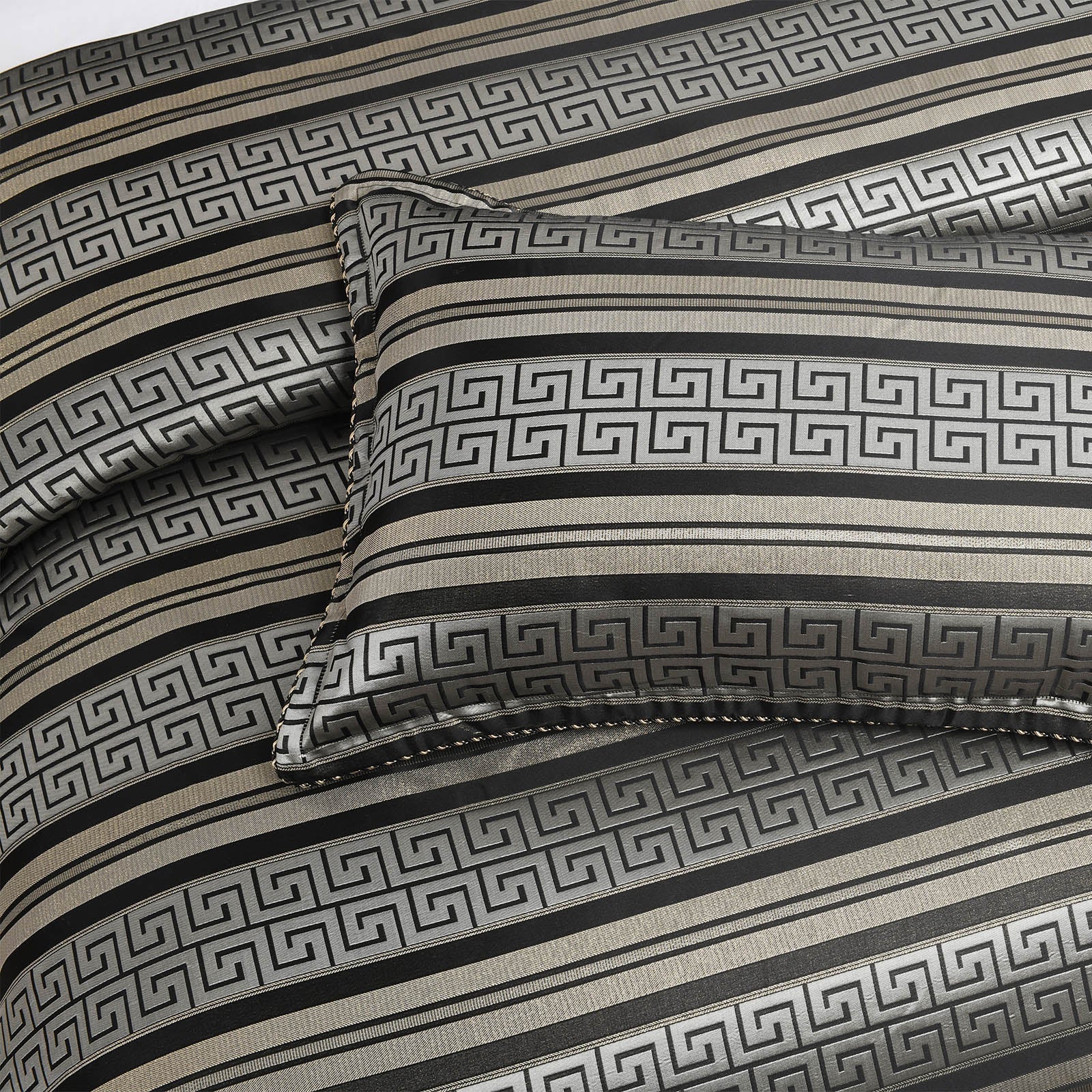 Renee Taylor Mayana Jacquard Damask Quilt Cover Set – Champagne & Silver