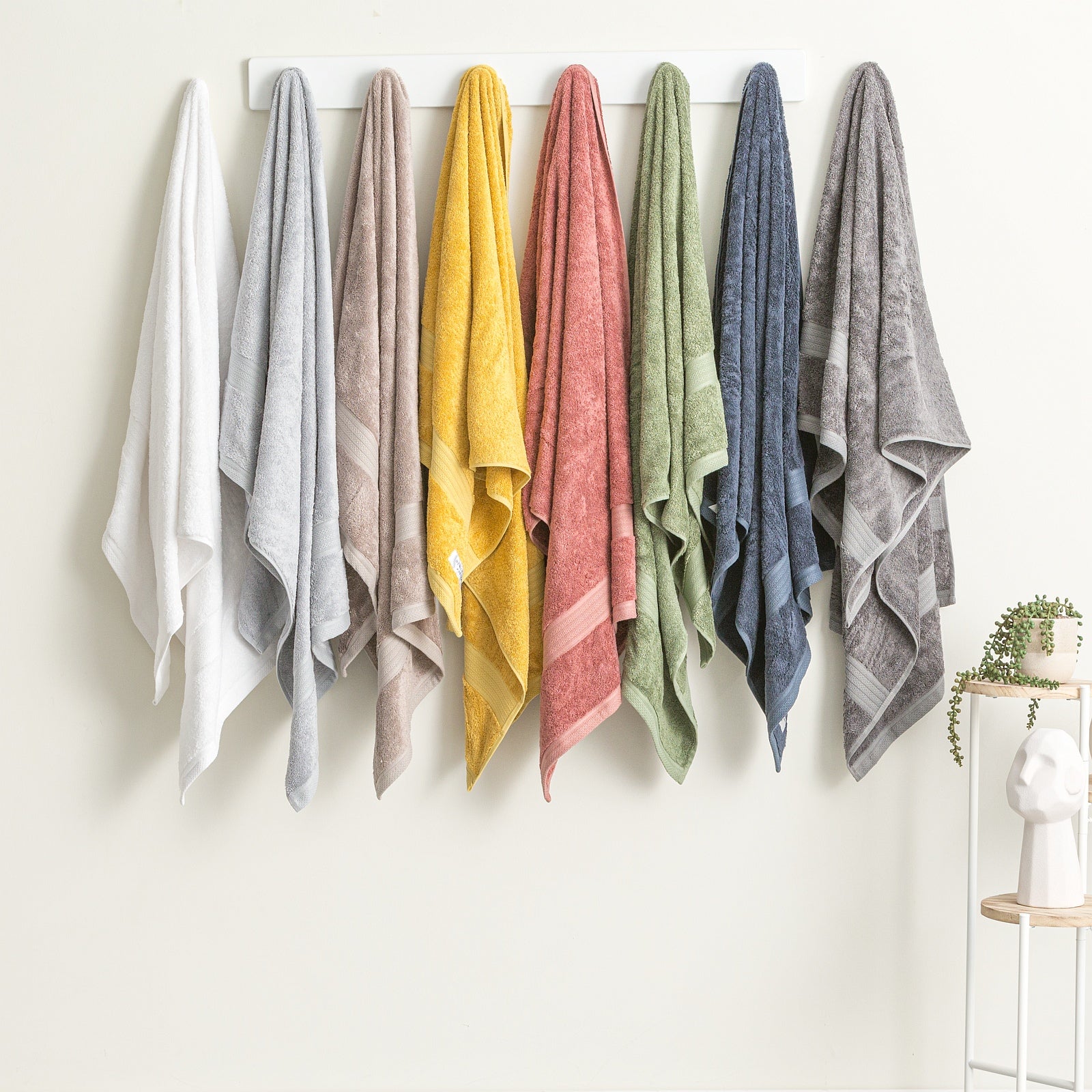 Renee Taylor Stella 650 GSM Super Soft Bamboo Cotton 4 Piece Bath Towel Silver