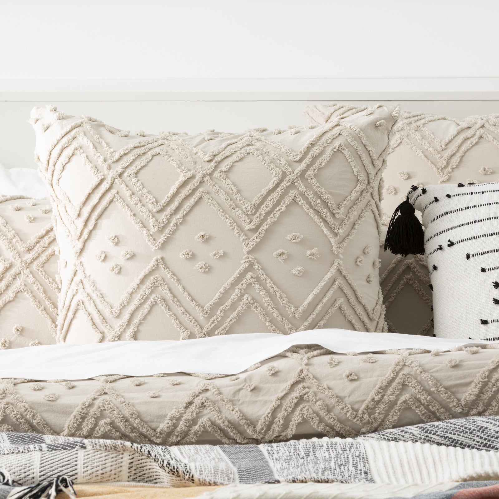 Park Avenue Medallion cotton Vintage washed Tufted Quilt Cover set King Sage