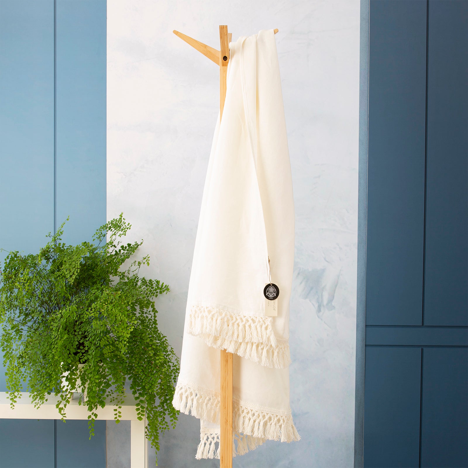 Renee Taylor Cavallo Stone washed 100% Linen Throw 130 x 200 Cms White