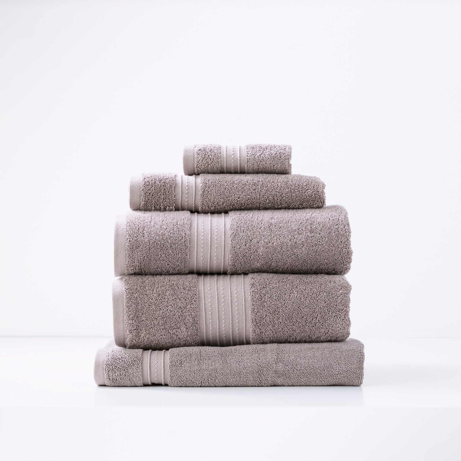 Renee Taylor Brentwood 650 GSM Low Twist 5 Piece Whisper