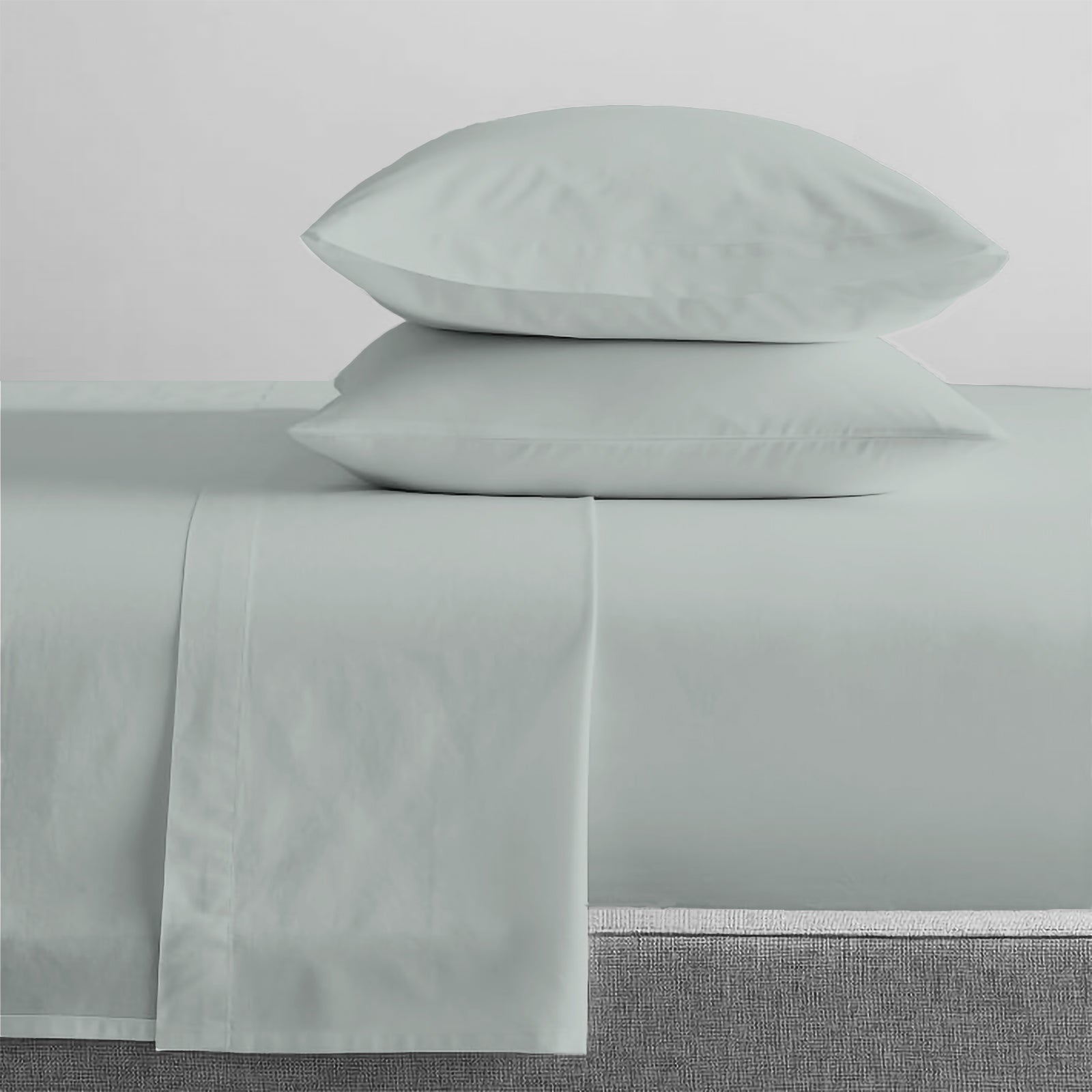 Renee Taylor 300 Thread Count 100 % Organic Cotton Sheet sets Queen Sage