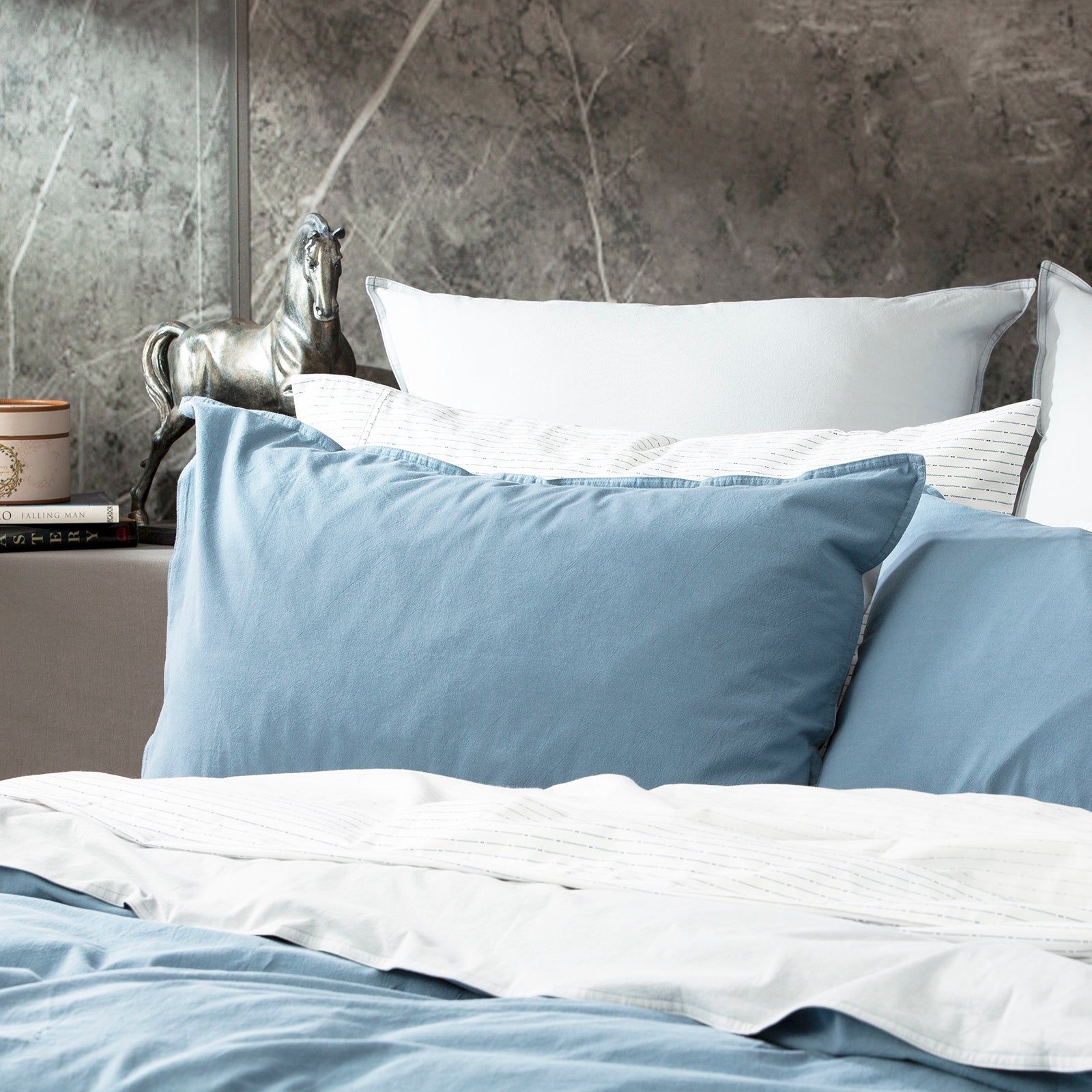 Renee Taylor Essentials Vintage stone washed reversible Quilt cover set King Blue