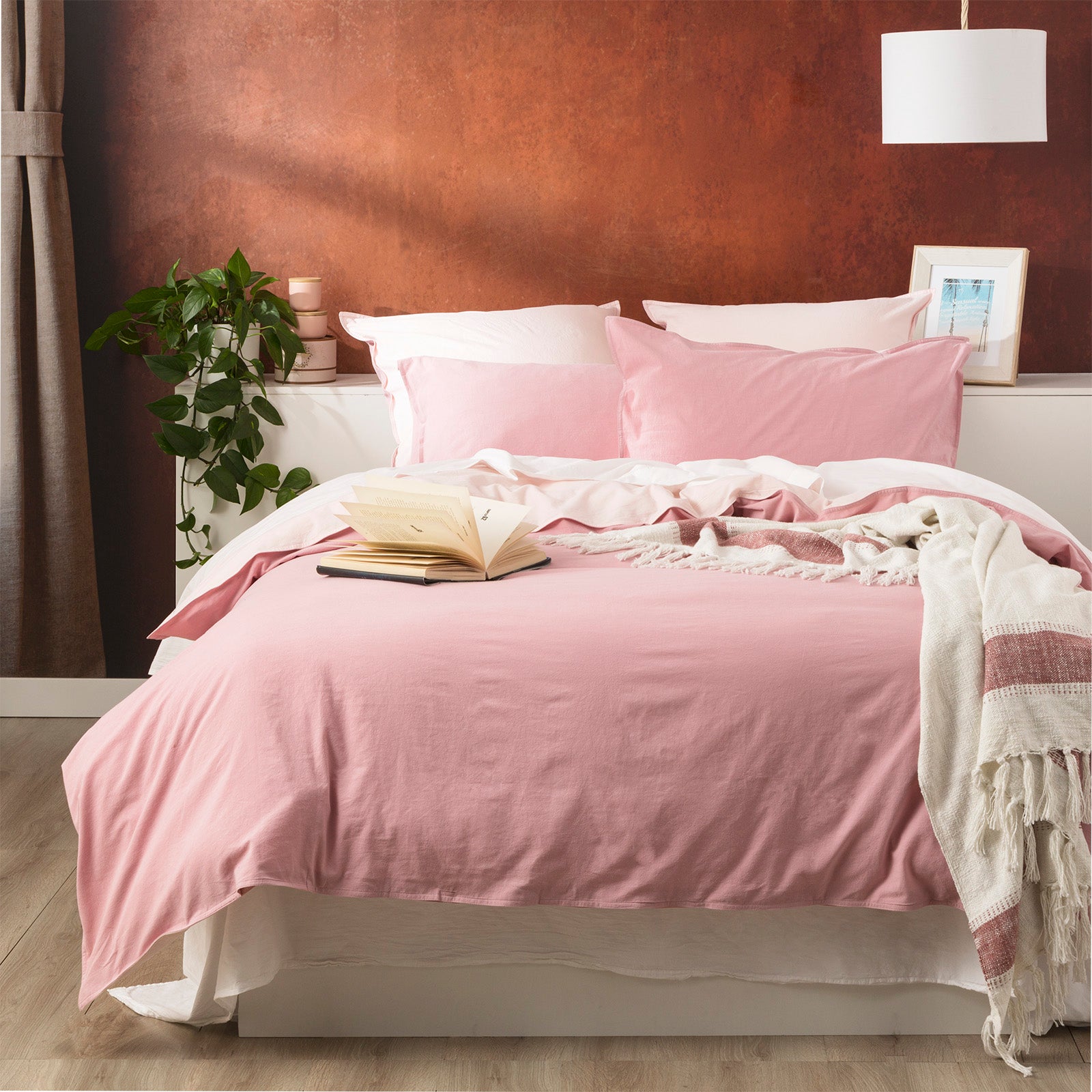 Renee Taylor Essentials Vintage stone washed reversible Quilt cover set Queen Rose