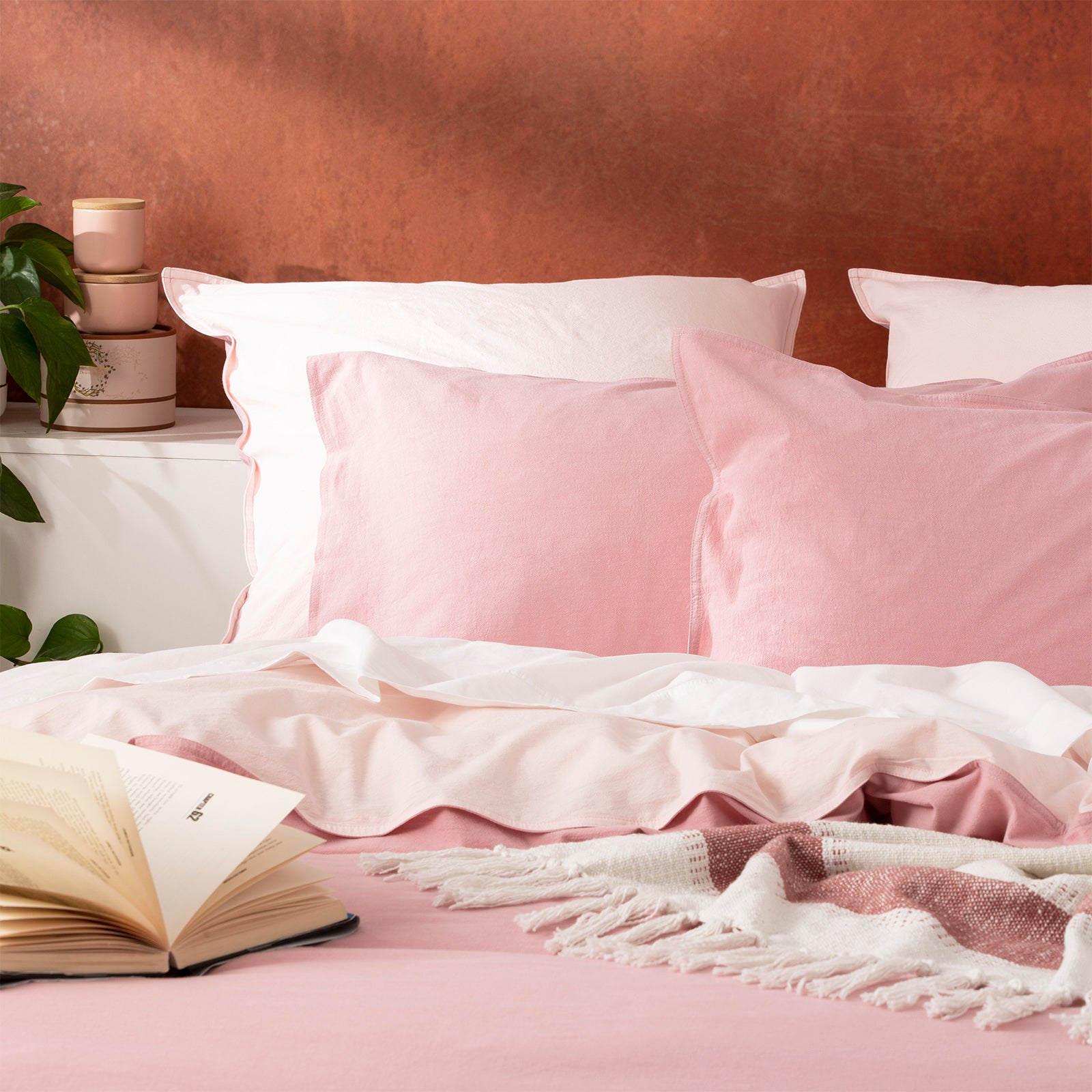 Renee Taylor Essentials Vintage stone washed reversible Quilt cover set Super King Rose