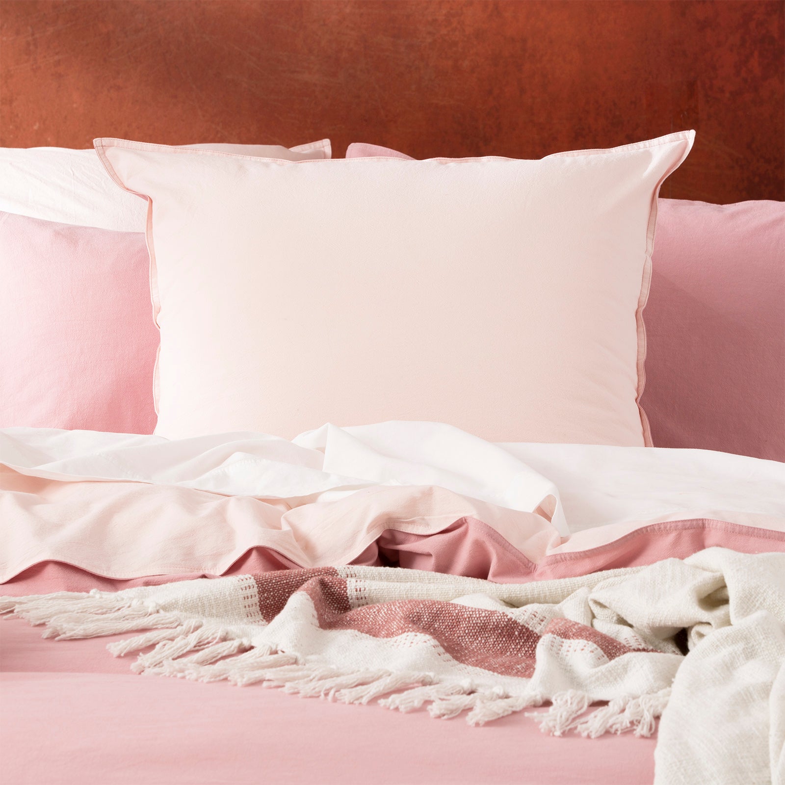 Renee Taylor Essentials Vintage stone washed reversible Quilt cover set Queen Rose