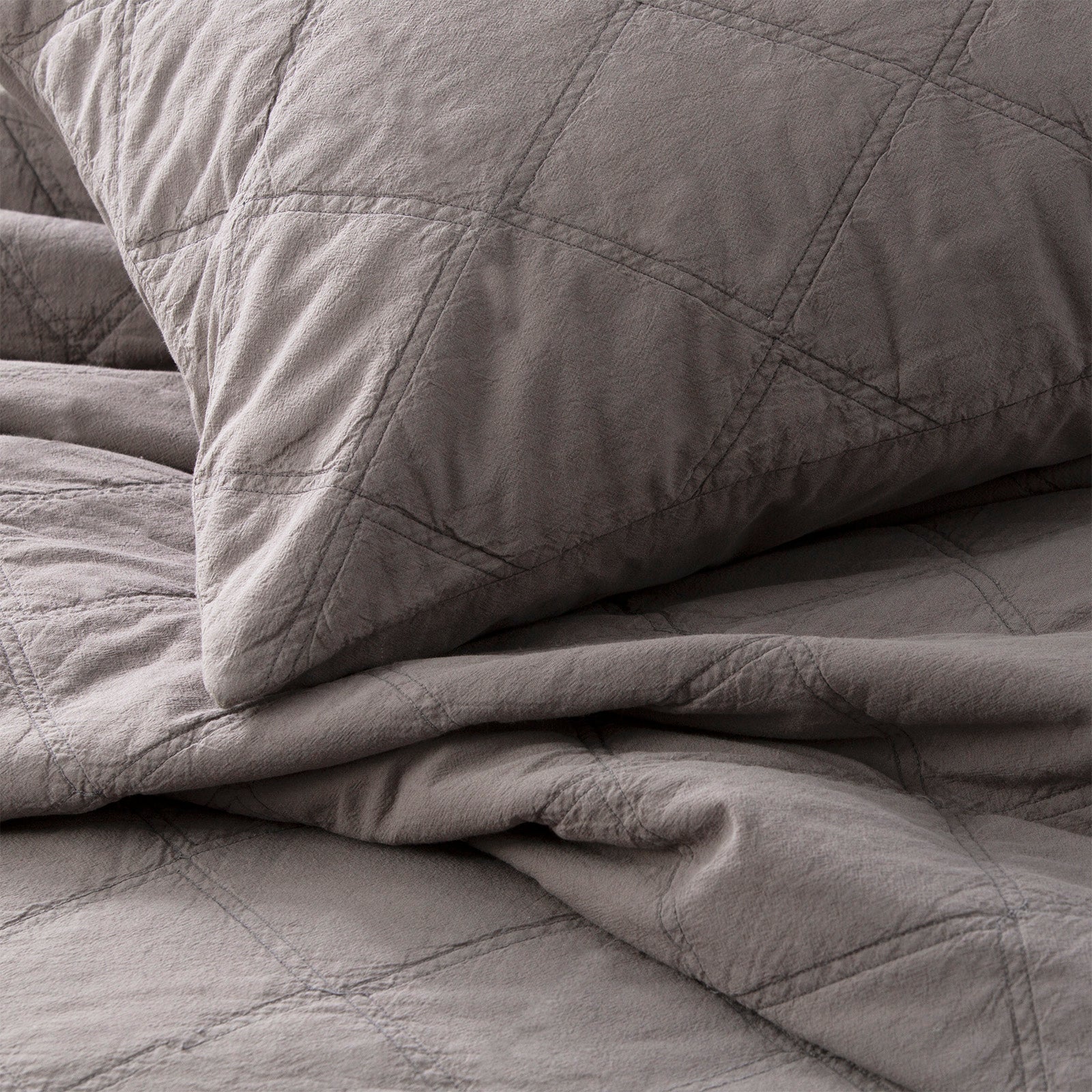 Renee Taylor Attwood Vintage Stone Washed Cotton Quilted Coverlet set Queen/King Charcoal