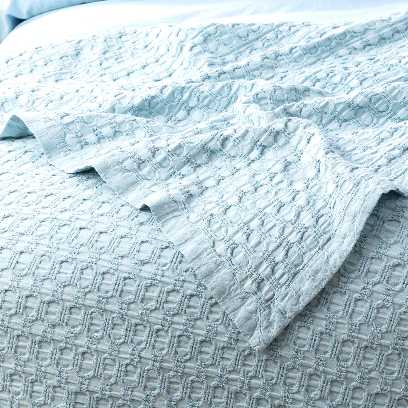 Renee Taylor Lexico Cotton Waffle Blankets Queen/King Sky