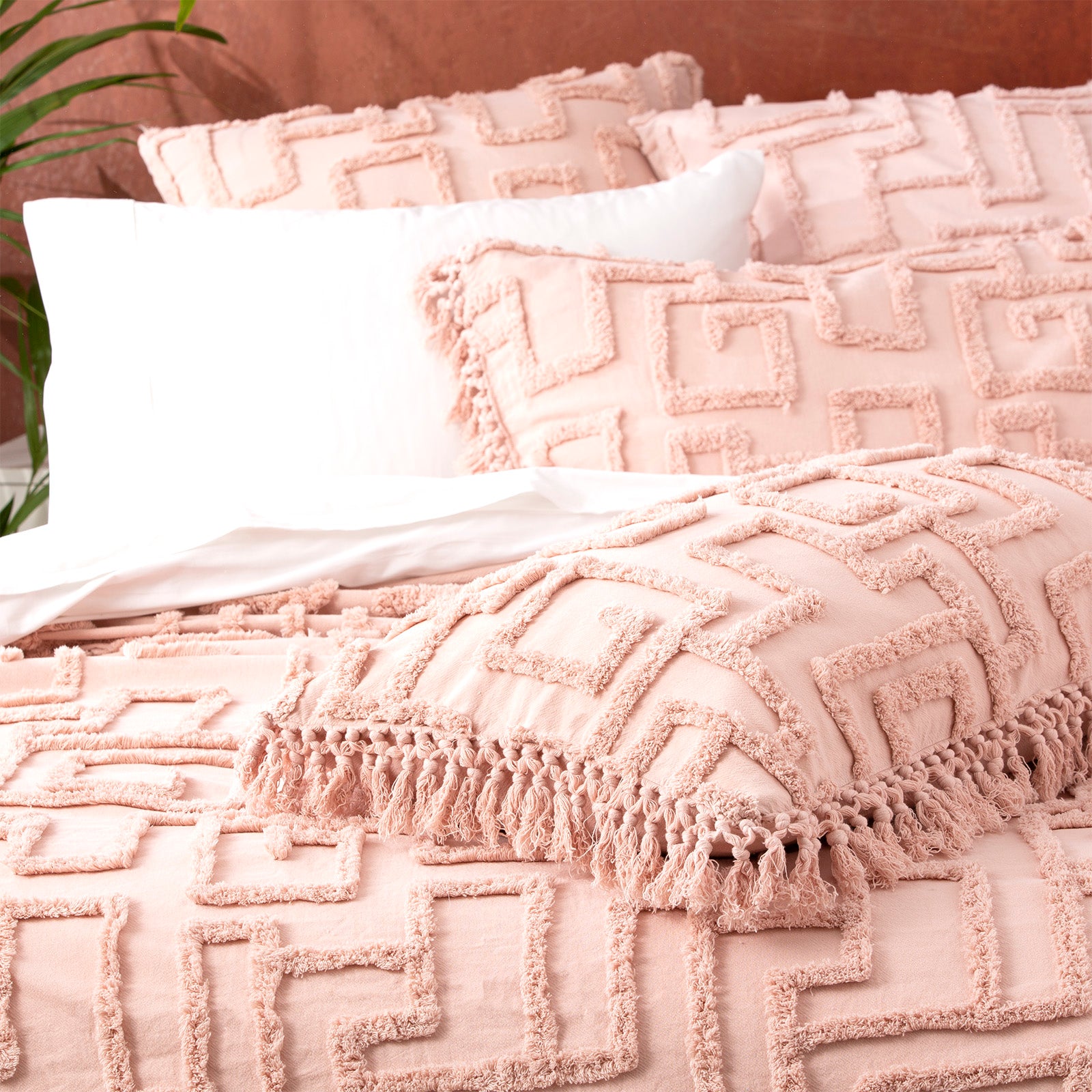 Renee Taylor Riley 100% Cotton Vintage Washed Tufted Bed Cover Set Queen/King Blush