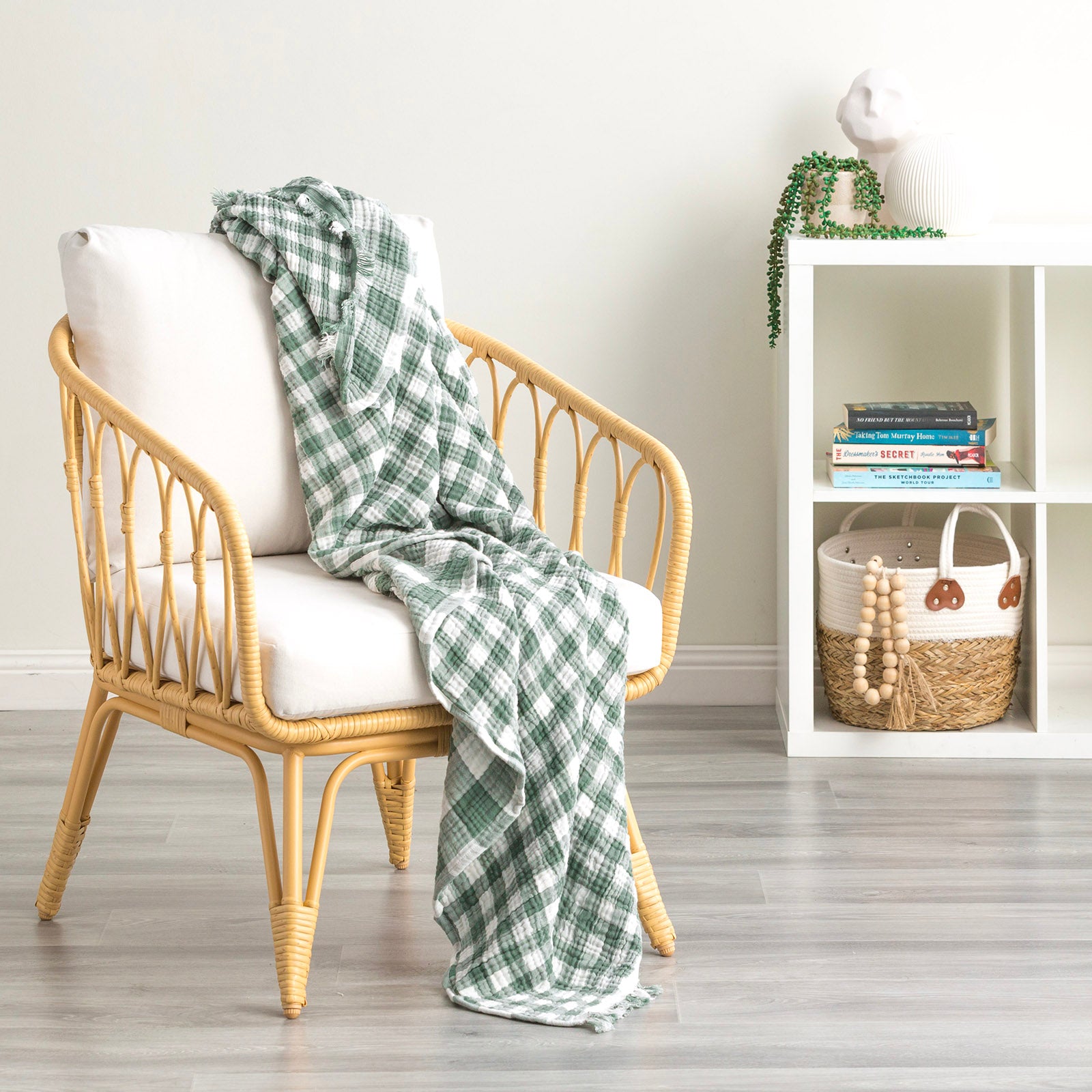 Renee Taylor Atlantic Reversible Vintage Washed Yarn Dyed Textured Cotton Throw 130 x 200 Cms Emerald