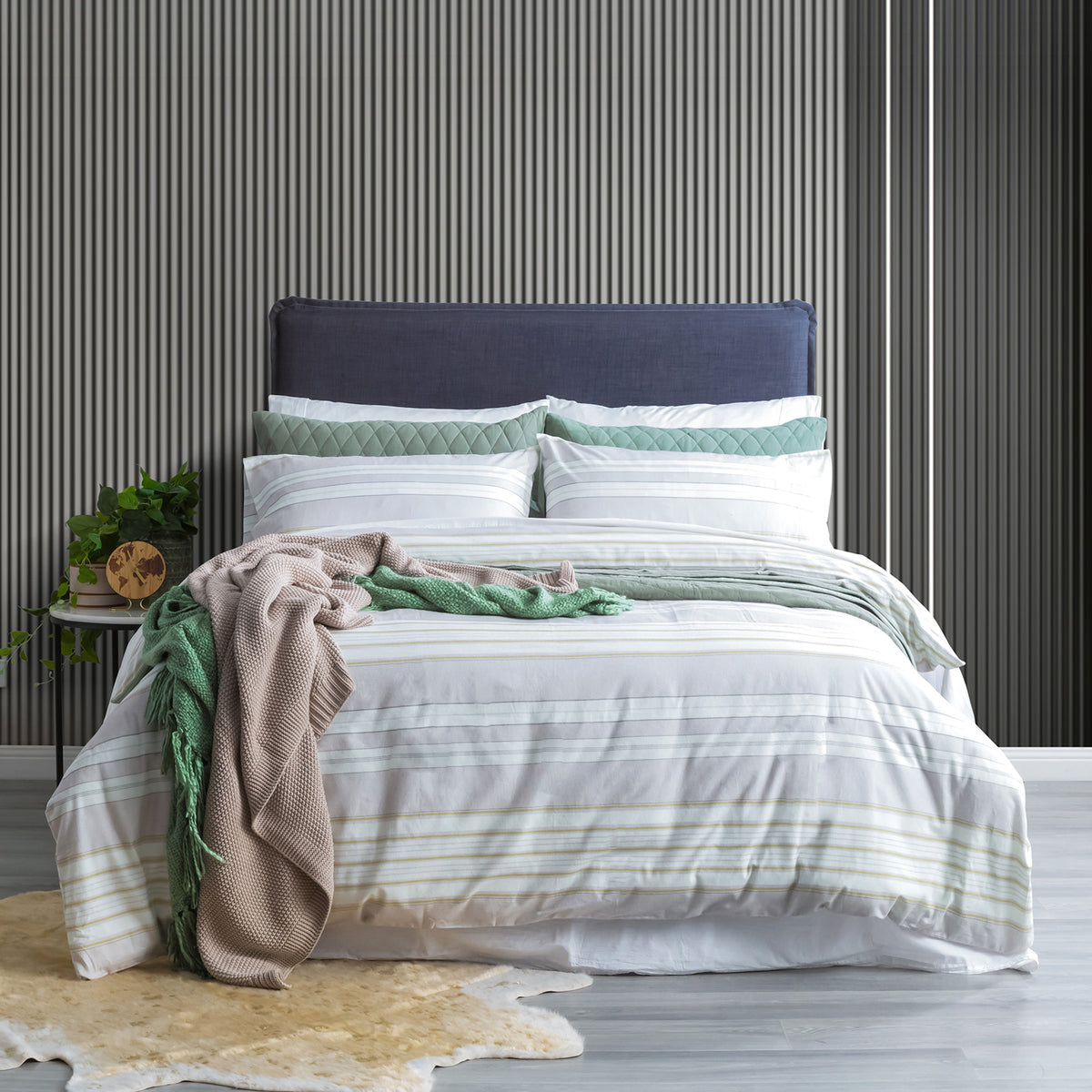 Park Avenue 175 GSM Egyptian Cotton Flannelette Quilt Cover Set - Super King Bon Fire
