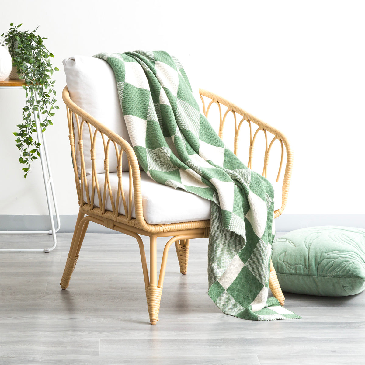 Renee Taylor Newport Checkered Cotton Knitted Throw 130 x 170 cm