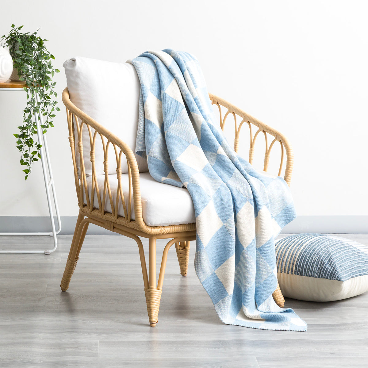 Renee Taylor Newport Checkered Cotton Knitted Throw 130 x 170 cm