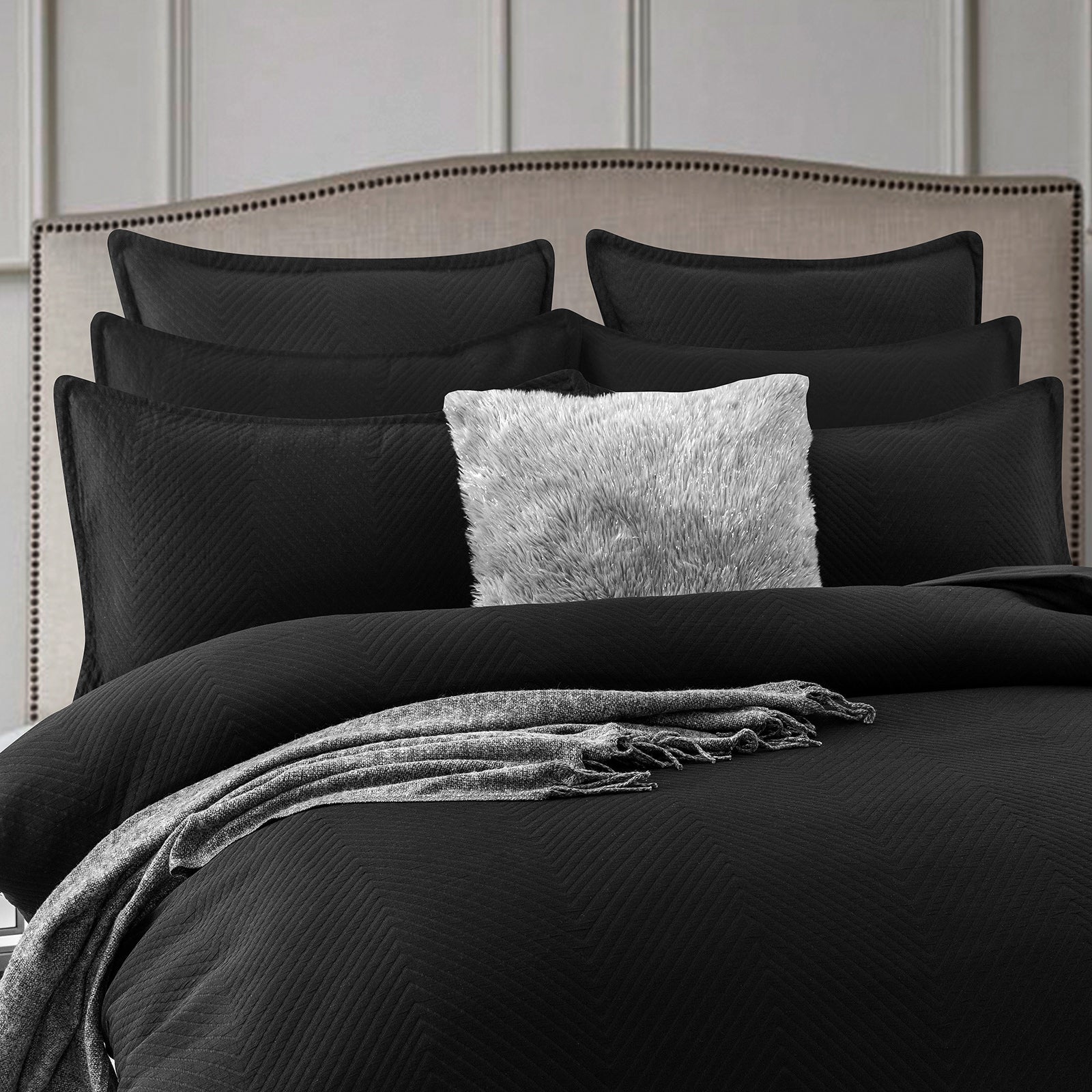 Renee Taylor Chevron Jacquard Quilt cover set