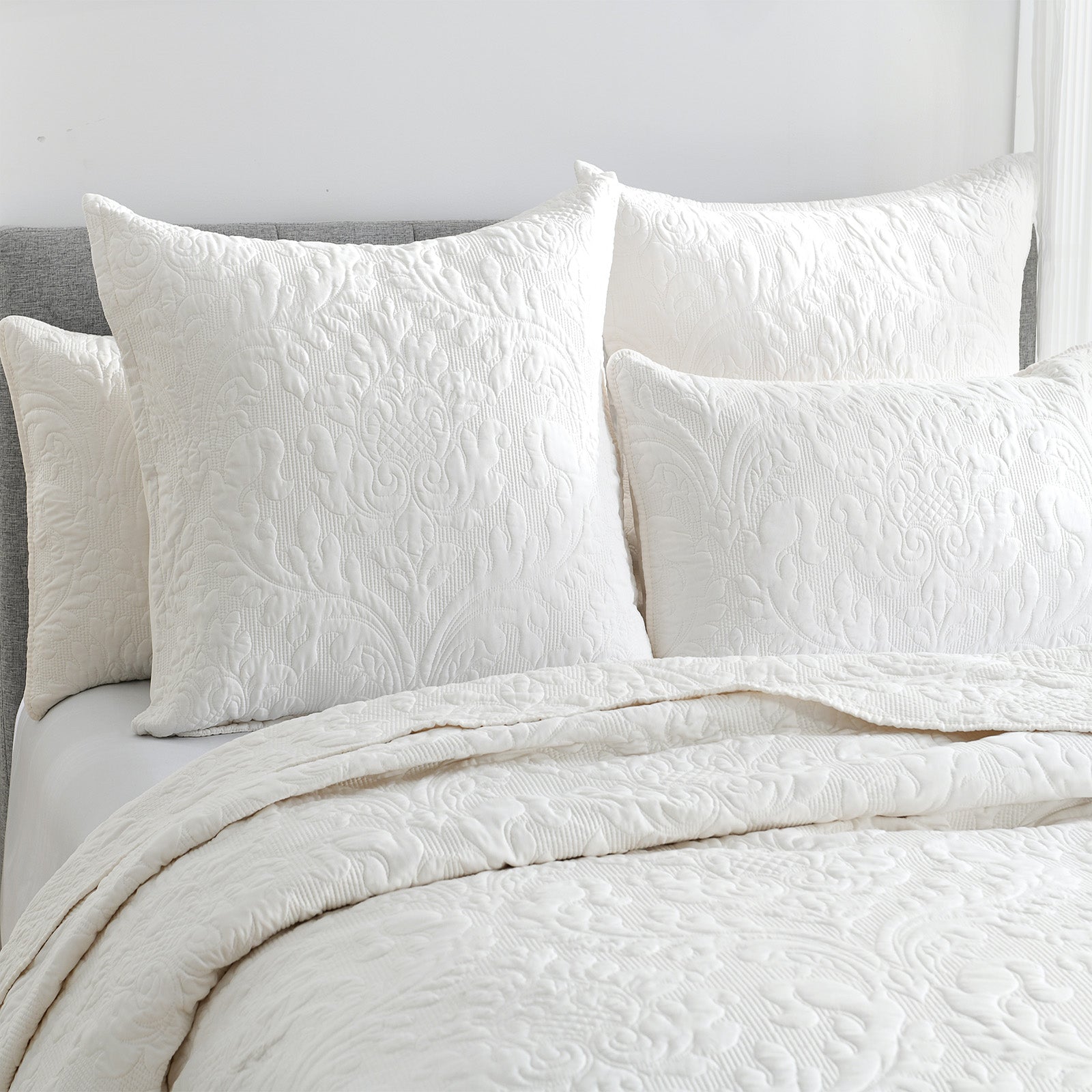 Renee Taylor Berlin Jacquard