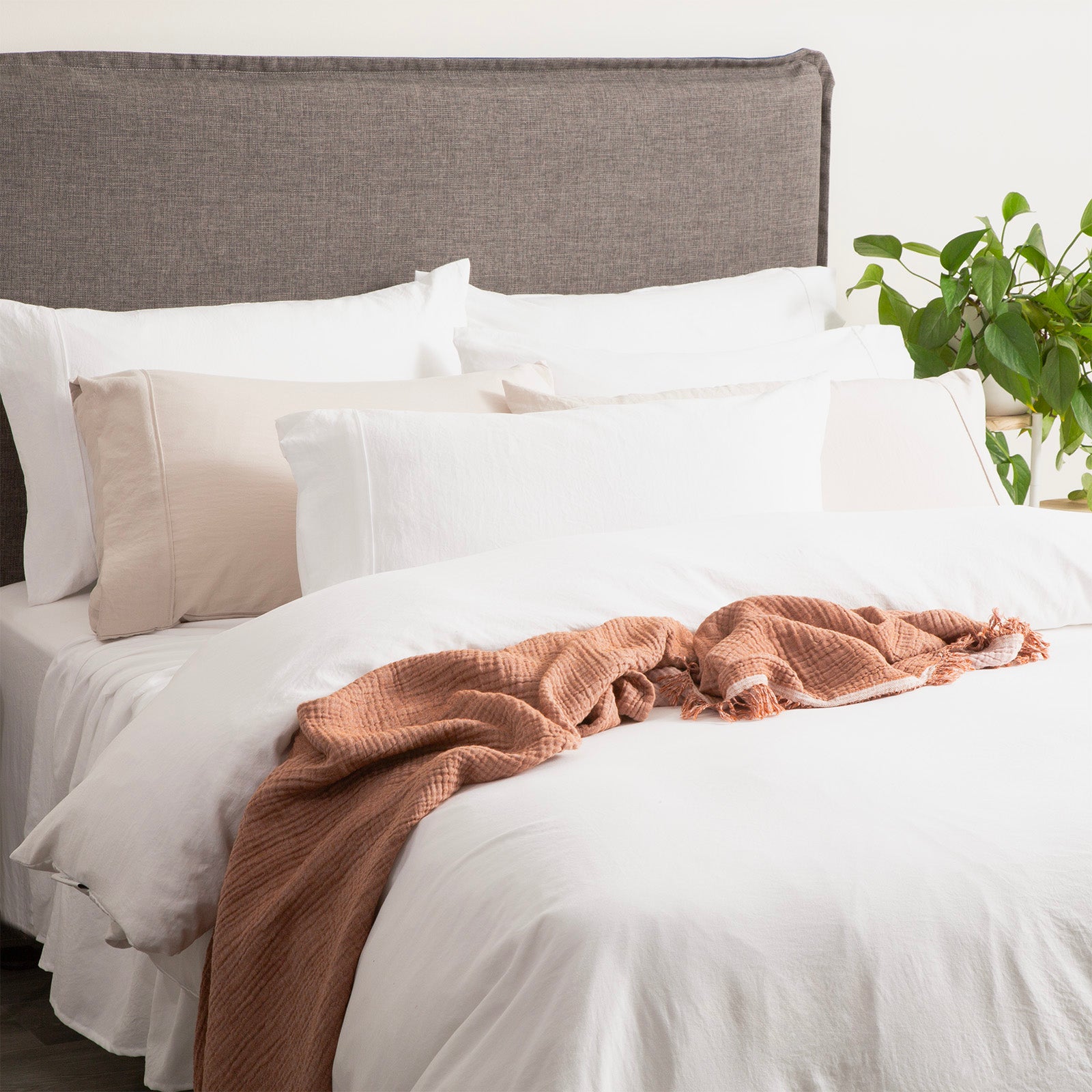 Ddecor Home Ultra Plush Vintage Washed Microfiber Quilt cover set Single White