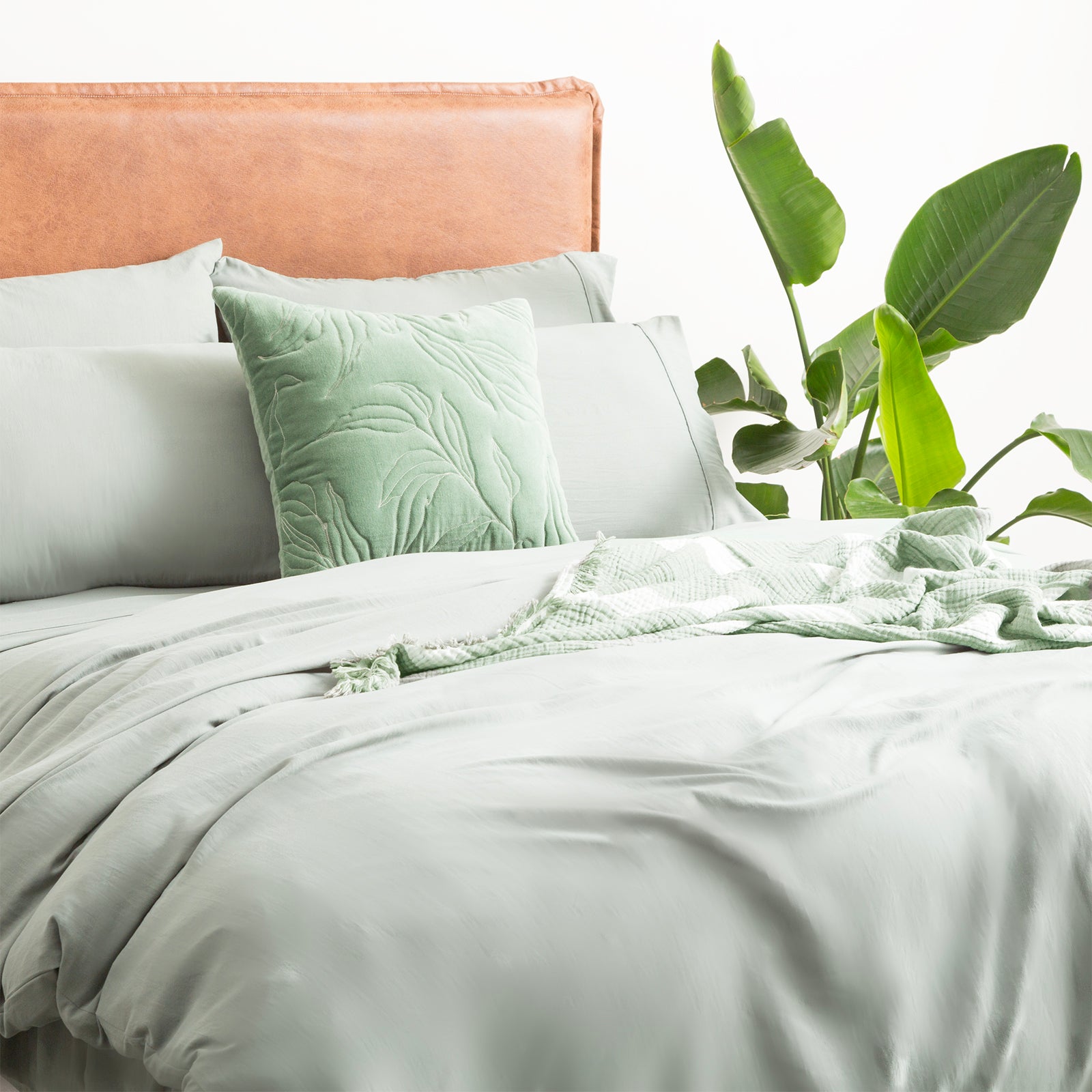 Ddecor Home Ultra Plush Vintage Washed Microfiber Quilt cover set Single Sage
