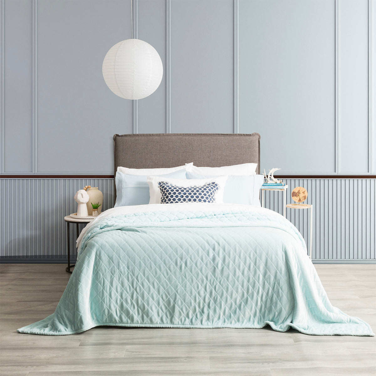 Renee Taylor Heston 480 GSM Ultra Soft Velvet Sherpa Blanket - Single/Double - Blue