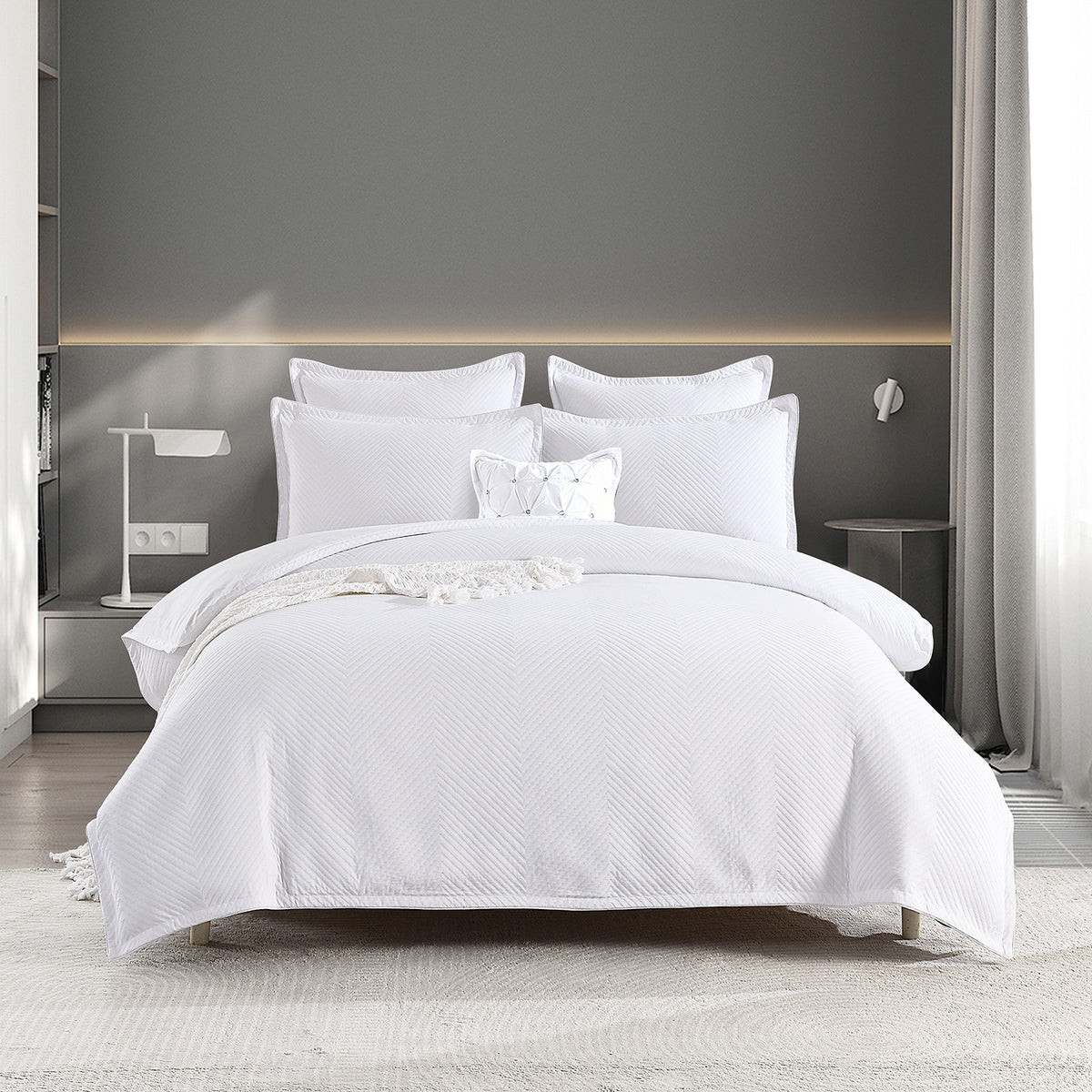 Renee Taylor Atlantis Jacquard Quilt Cover Set — White - Super King