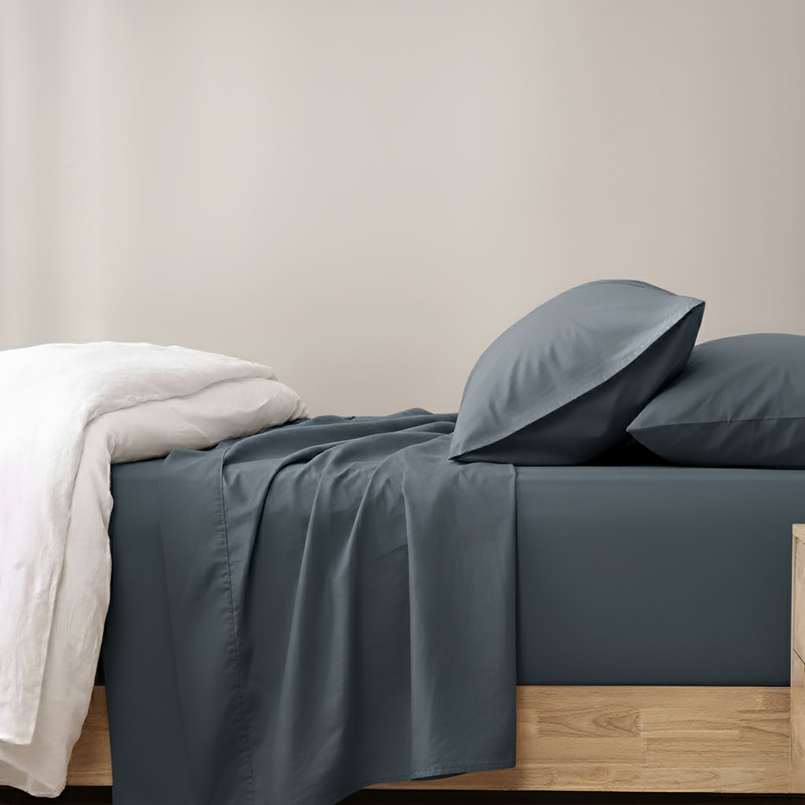 Renee Taylor 400 Thread Count Egyptian Cotton King Pillow Pair Steel Blue