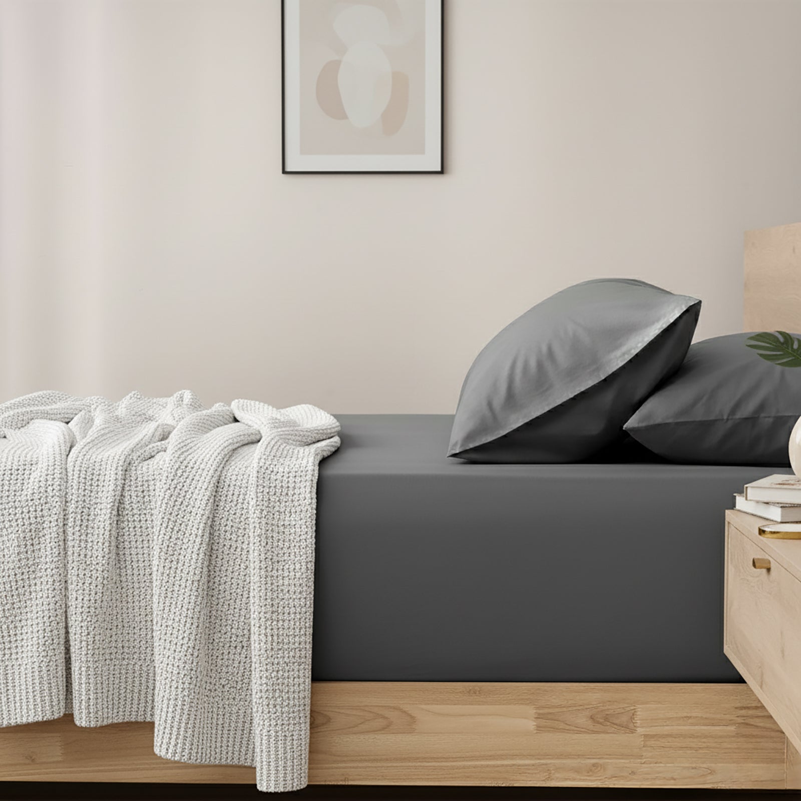 Renee Taylor 400 Thread Count Egyptian Cotton Fitted and Pillow Case Set Long Single Magnet