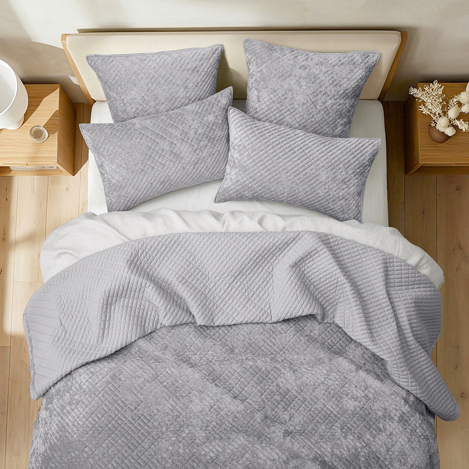 Renee Taylor Archie Cross Stitch Velvet Coverlet Set Super King Silver Line
