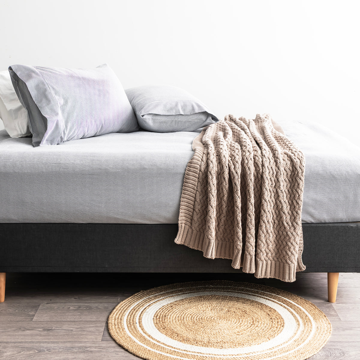 Park Avenue 175 GSM Egyptian Cotton Flannelette Fitted and Pillow Case Set King Single Striped