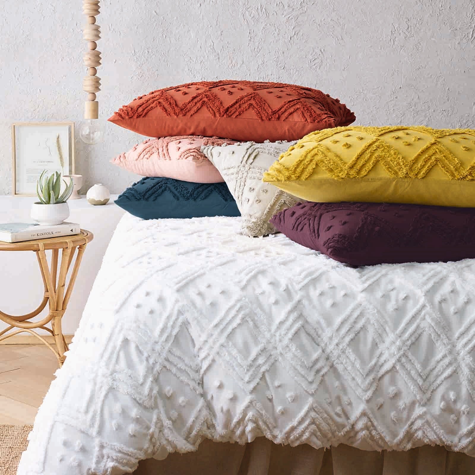Park Avenue Medallion cotton Vintage washed Tufted Quilt Cover set King White