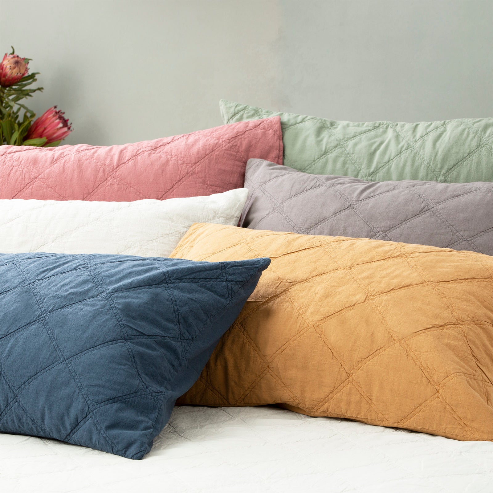 Renee Taylor Attwood Vintage Stone Washed Cotton Quilted Coverlet set Queen/King Dove