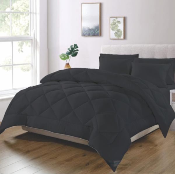 5 Piece Comforter Set with pillowcases in Black for Double, King and Queen
